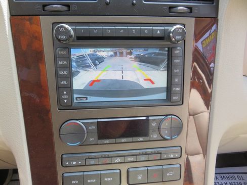 Used 2013 Lincoln Navigator L 4WD w/ HD Trailer Tow Pkg image 18