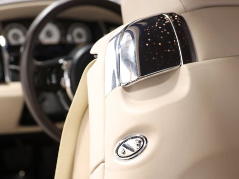 Used 2015 Rolls-Royce Wraith RWD image 77