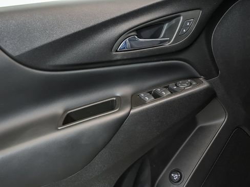 Used 2022 Chevrolet Equinox LT AWD/4WD image 10