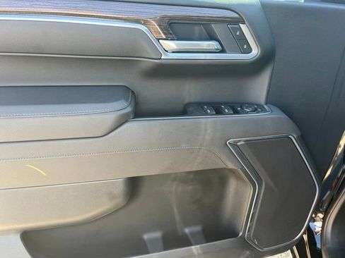 Used 2026 Chevrolet Silverado 1500 LT AWD/4WD image 5