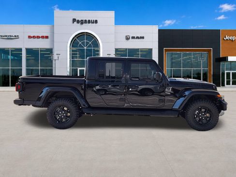 New 2026 Jeep Gladiator Sport AWD/4WD image 7