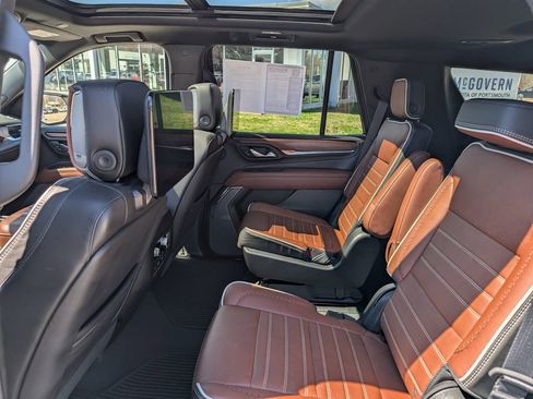 Used 2023 GMC Yukon Denali Ultimate image 24