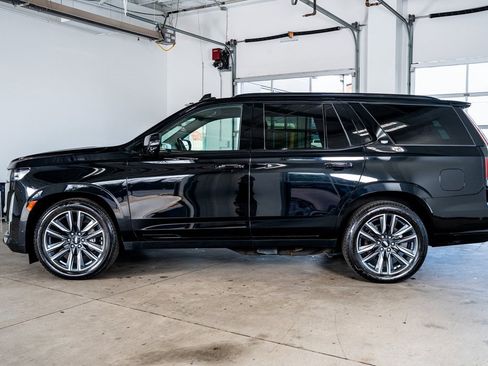 Used 2021 Cadillac Escalade Sport w/ Driver Assist Tech Package image 8