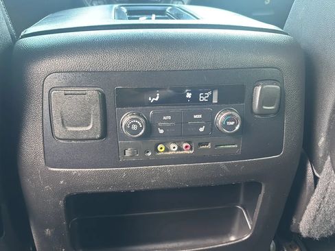 Used 2016 Chevrolet Suburban LTZ AWD/4WD image 26
