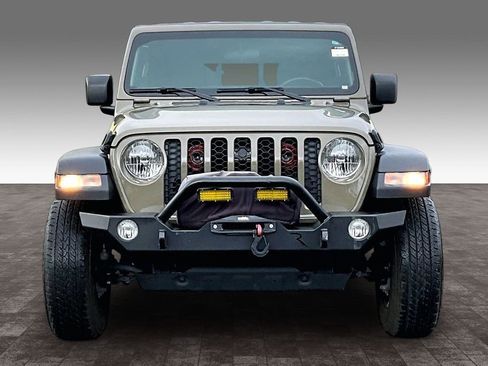 Used 2020 Jeep Gladiator Sport w/ Quick Order Package 24S image 5