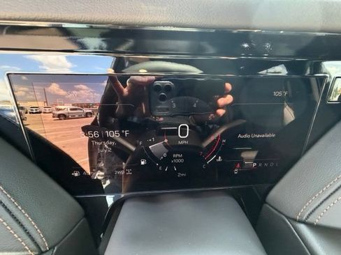 New 2026 GMC Yukon XL AT4 w/ AT4 Premium Plus Package AWD/4WD image 9