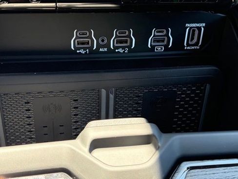 New 2026 RAM 3500 Limited AWD/4WD image 24