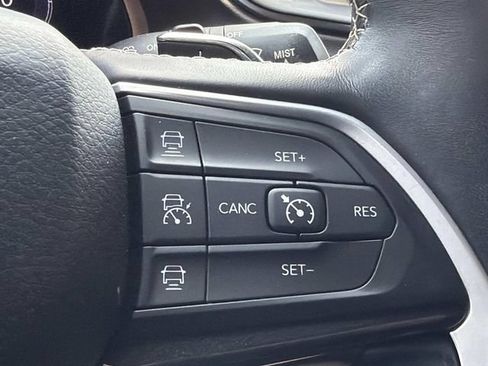 Used 2021 Jeep Grand Cherokee L Laredo AWD/4WD image 26