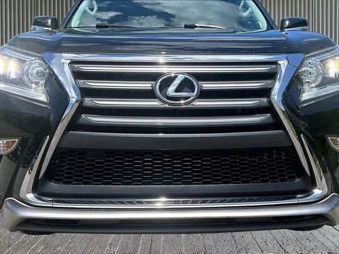 Used 2017 Lexus GX 460 AWD/4WD image 31
