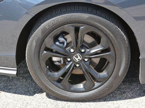 Used 2025 Honda Accord SE image 29