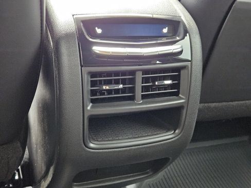 New 2025 Cadillac XT5 Sportv w/ LPO, Blue Accent Package image 19