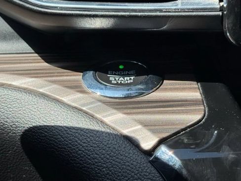 Used 2021 Ford Explorer Limited w/ Equipment Group 301A RWD image 18