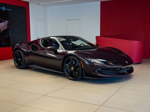 Used 2025 Ferrari 296 GTS RWD image 27
