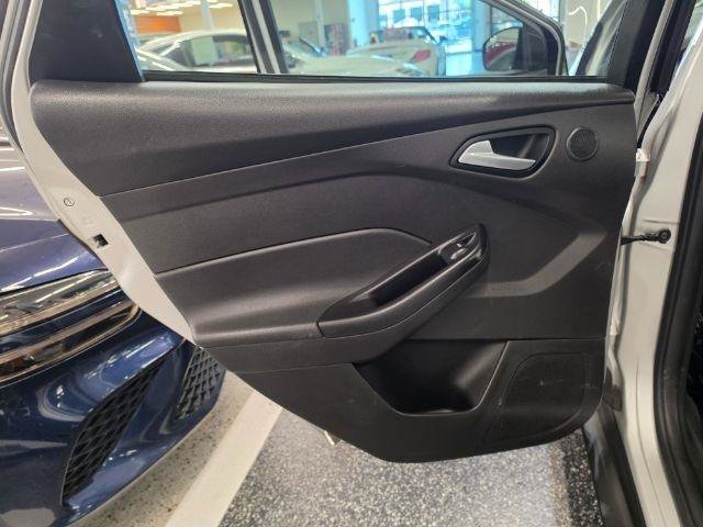Used 2017 Ford Focus SEL FWD image 33