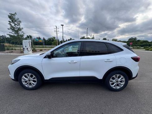 Certified 2025 Ford Escape Active AWD/4WD image 5