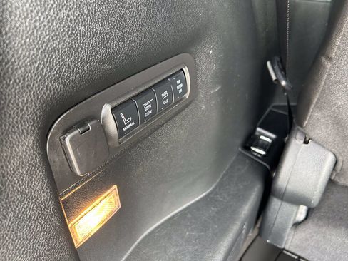 Used 2018 Ford Explorer Sport w/ Ford Safe & Smart Package AWD/4WD image 30