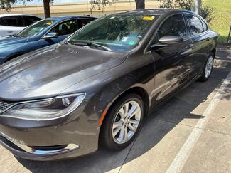 Used 2017 Chrysler 200 Limited Platinum FWD video 1