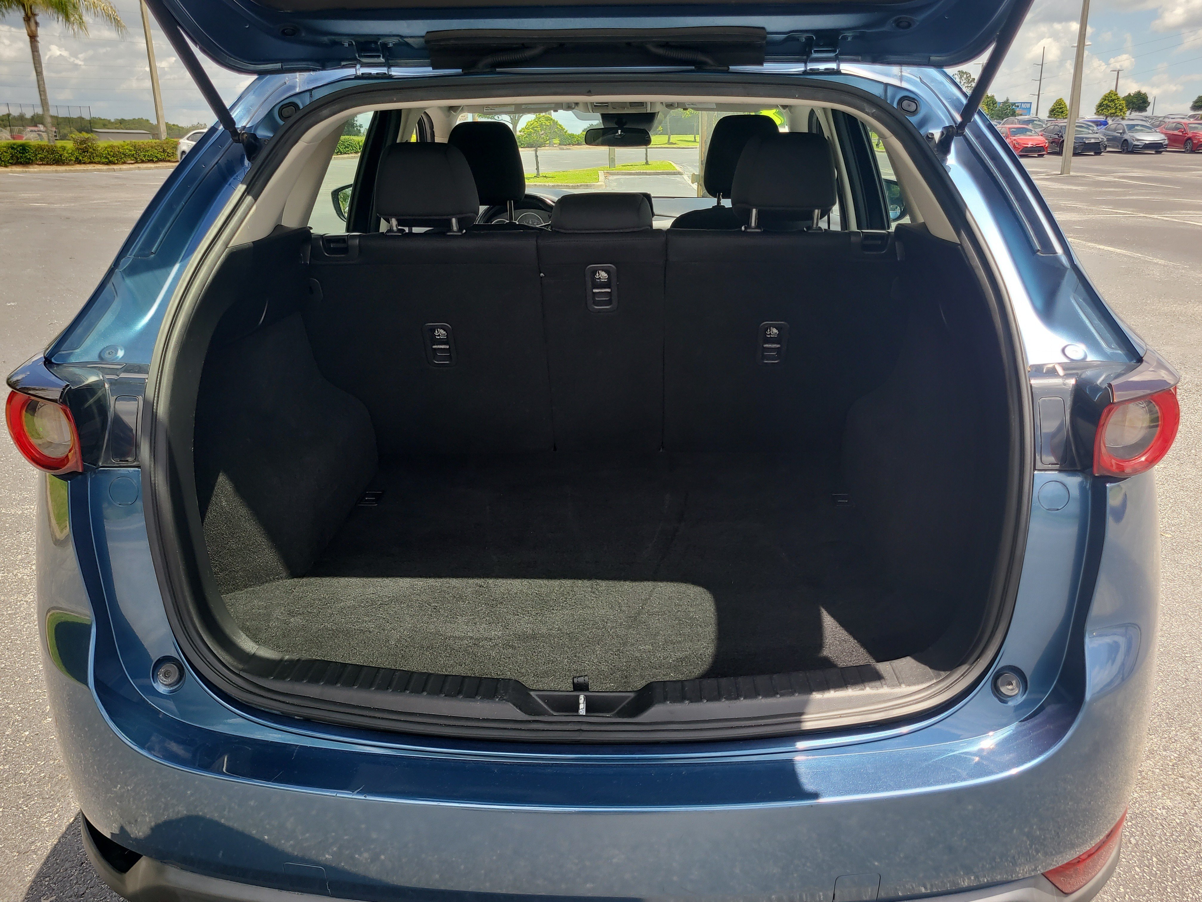 Used 2018 MAZDA CX-5 Sport FWD image 11
