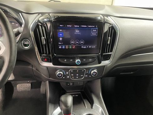 Used 2023 Chevrolet Traverse RS AWD/4WD image 16