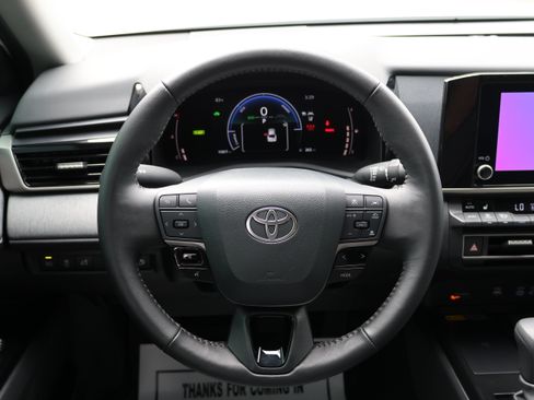 Used 2026 Toyota Camry LE w/ Convenience Package FWD image 23