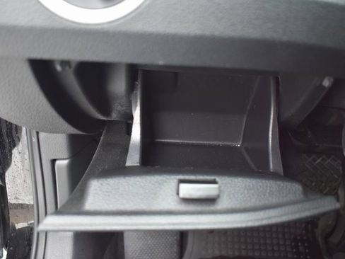 Used 2012 Volkswagen Passat TDI SE image 18