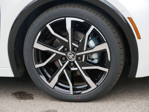 New 2026 Toyota Prius Plug-In Hybrid image 5