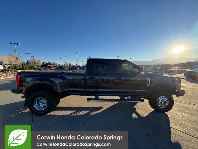 Used 2019 Ford F350 Lariat w/ Lariat Value Package AWD/4WD image 11