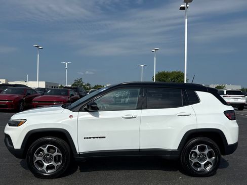 Used 2022 Jeep Compass Trailhawk w/ Trailhawk Elite Group AWD/4WD image 6