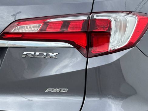 Used 2018 Acura RDX w/ Technology Package AWD/4WD image 26