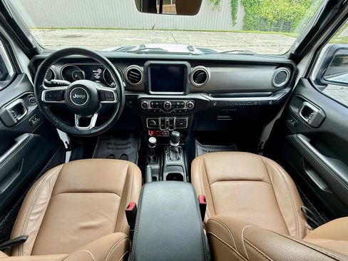 Used 2020 Jeep Wrangler Unlimited Rubicon AWD/4WD image 6