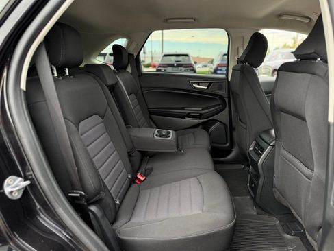 Certified 2024 Ford Edge SE w/ Black Appearance Package AWD/4WD image 17