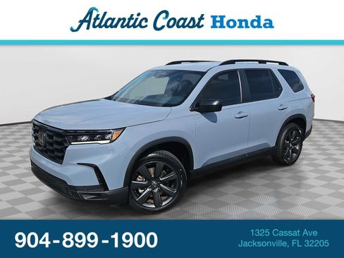Certified 2025 Honda Pilot Sport image 1