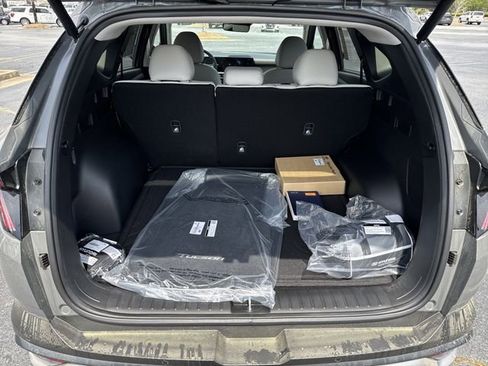 New 2026 Hyundai Tucson Limited image 18