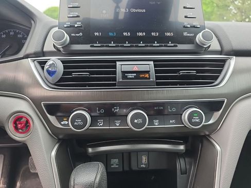 Used 2018 Honda Accord LX image 17