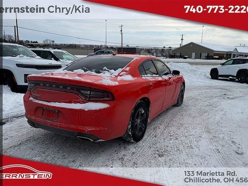 Used 2019 Dodge Charger SXT w/ Leather Interior Group image 15