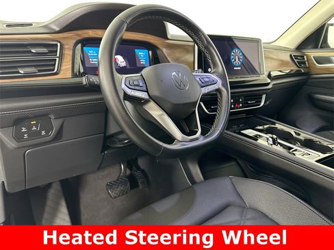 Used 2025 Volkswagen Atlas SE image 9