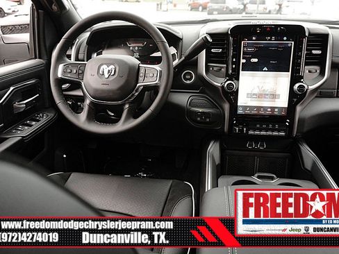 New 2026 RAM 2500 Laramie AWD/4WD image 15