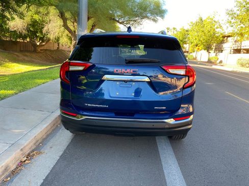 Used 2022 GMC Terrain SLT w/ Tech Package AWD/4WD image 5