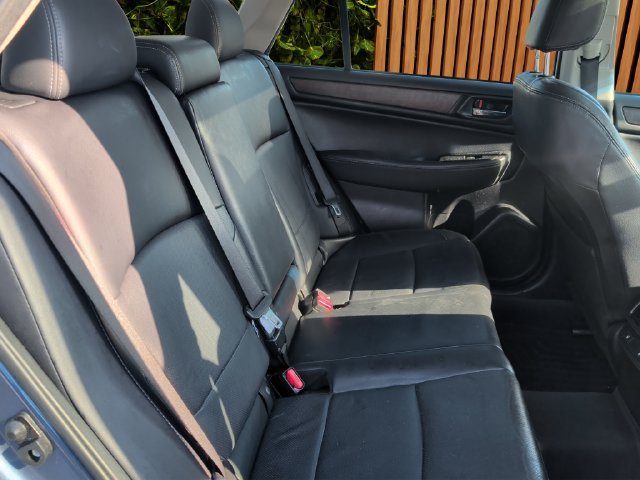 Used 2017 Subaru Outback 2.5i Limited AWD/4WD image 18