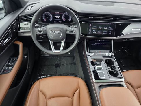 Used 2019 Audi Q8 Premium image 13