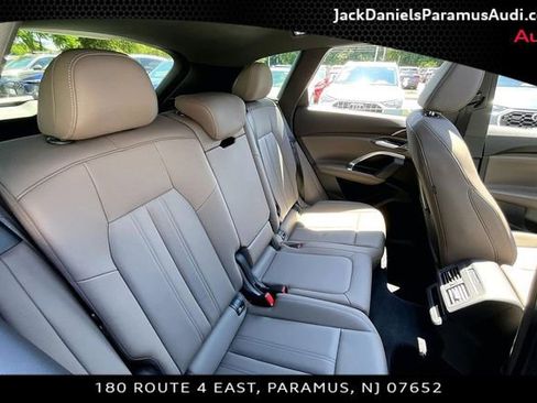 Used 2025 Audi Q5 Premium w/ Convenience Package AWD/4WD image 19