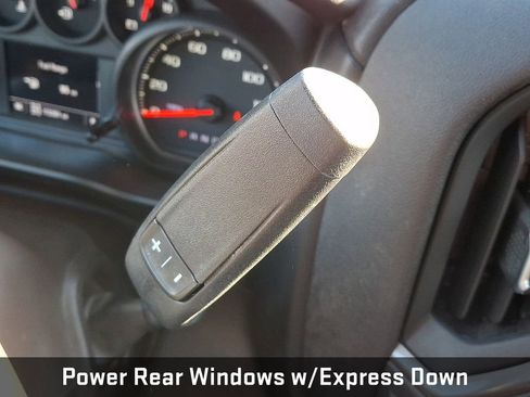 Used 2021 Chevrolet Silverado 1500 Custom image 17