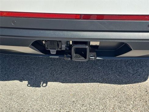 New 2026 Volkswagen Atlas SE FWD image 5