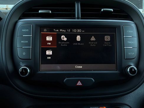 Used 2025 Kia Soul LX w/ LX Technology Package FWD image 28