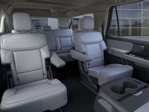 New 2026 Ford Expedition Max Platinum AWD/4WD image 11