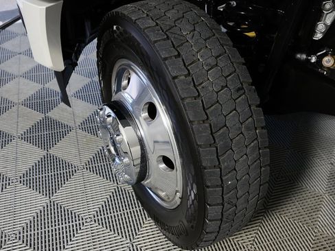 Used 2025 Ford F450 Platinum image 46