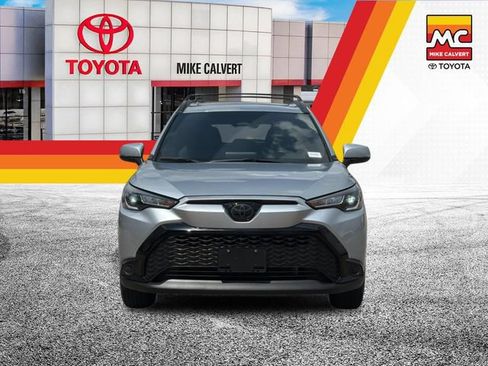 Used 2024 Toyota Corolla Cross AWD Hybrid w/ Moonroof Package image 8