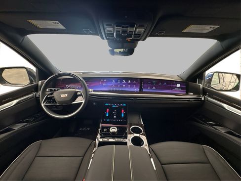 New 2025 Cadillac Escalade Premium Luxury image 22