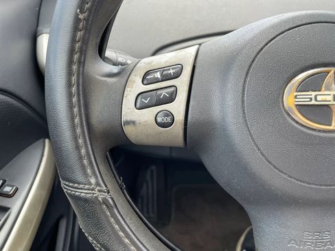 Used 2006 Scion xA Hatchback 4D image 13