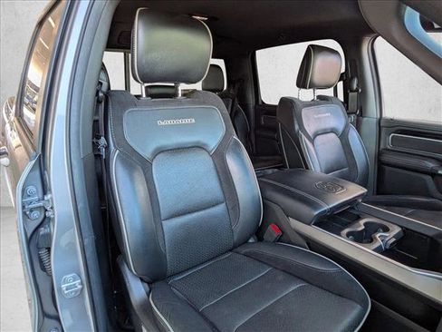 Used 2020 RAM 1500 Laramie w/ Sport Appearance Package AWD/4WD image 19